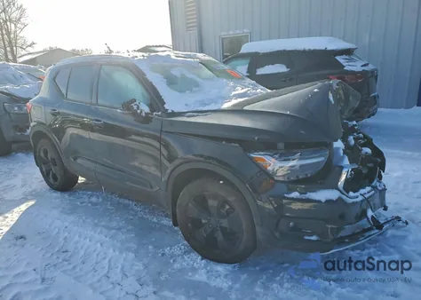 2019 Volvo Xc40 T5 Momentum from USA, damaged, VIN YV4162UK5K2089837